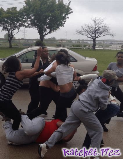 Black girl fighting. 