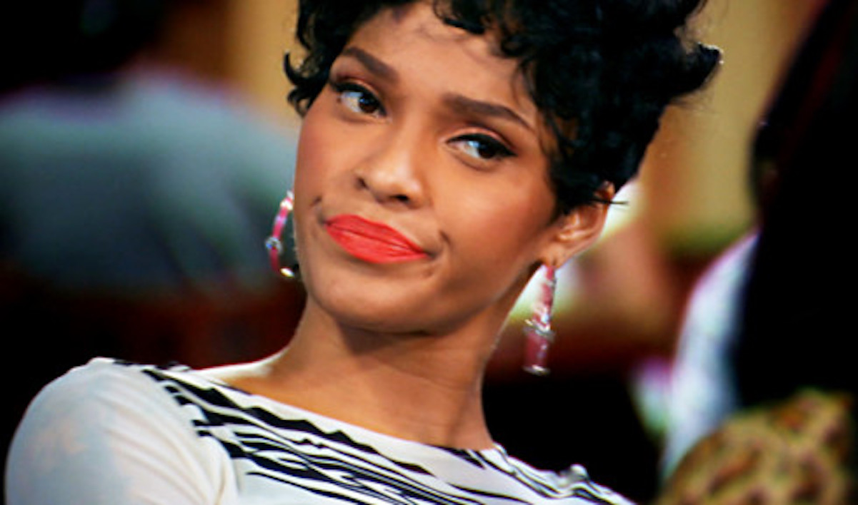 Joseline Airs Out Mona Scott, Young & Threatens to Sue VH1. helpful non...